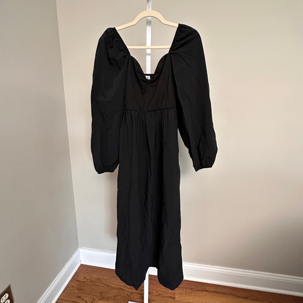 GESTUZ BLACK DRESS